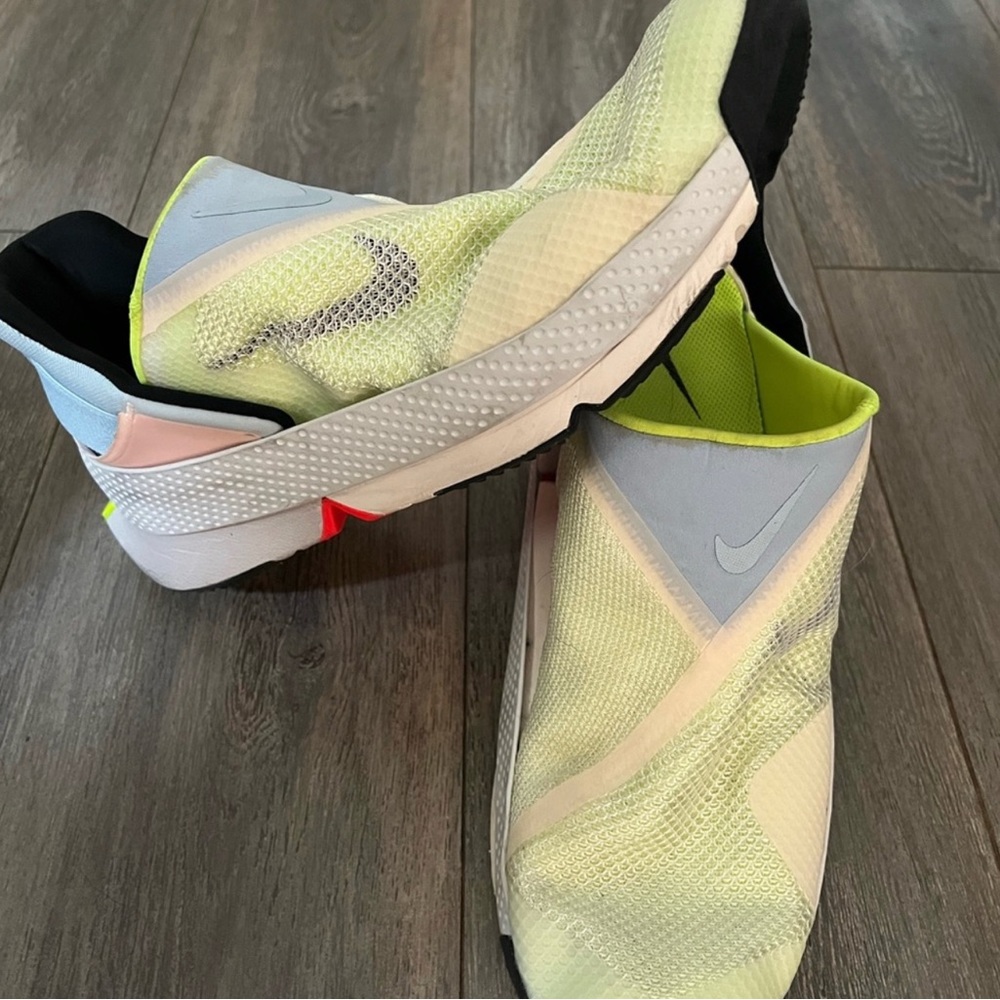 Nike GO FlyEase